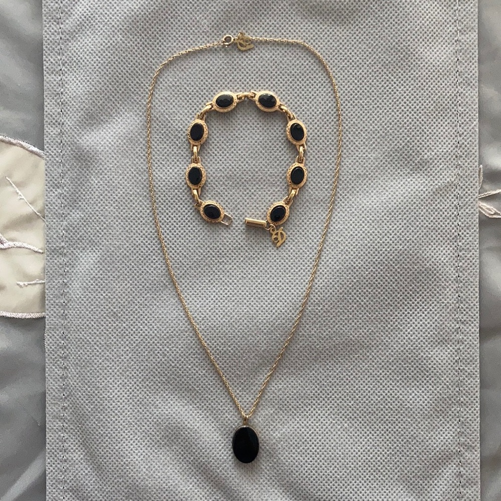Black Stone Necklace and Bracelet Set